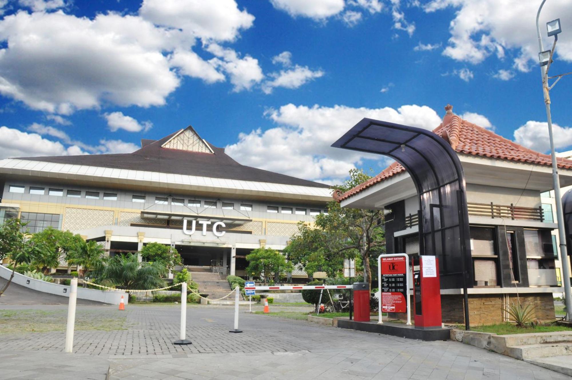 三宝垄utc酒店 外观 照片