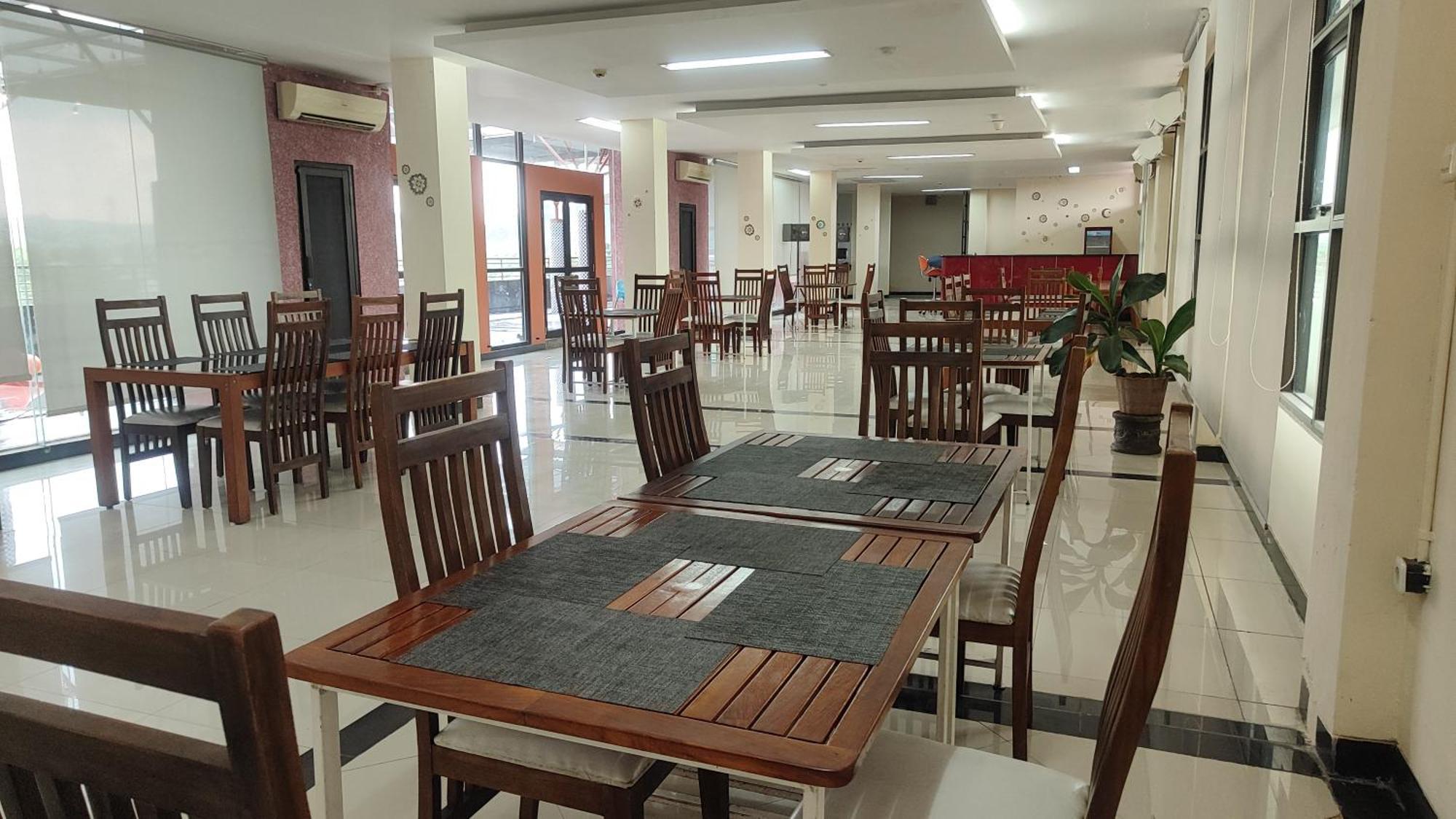 三宝垄utc酒店 外观 照片
